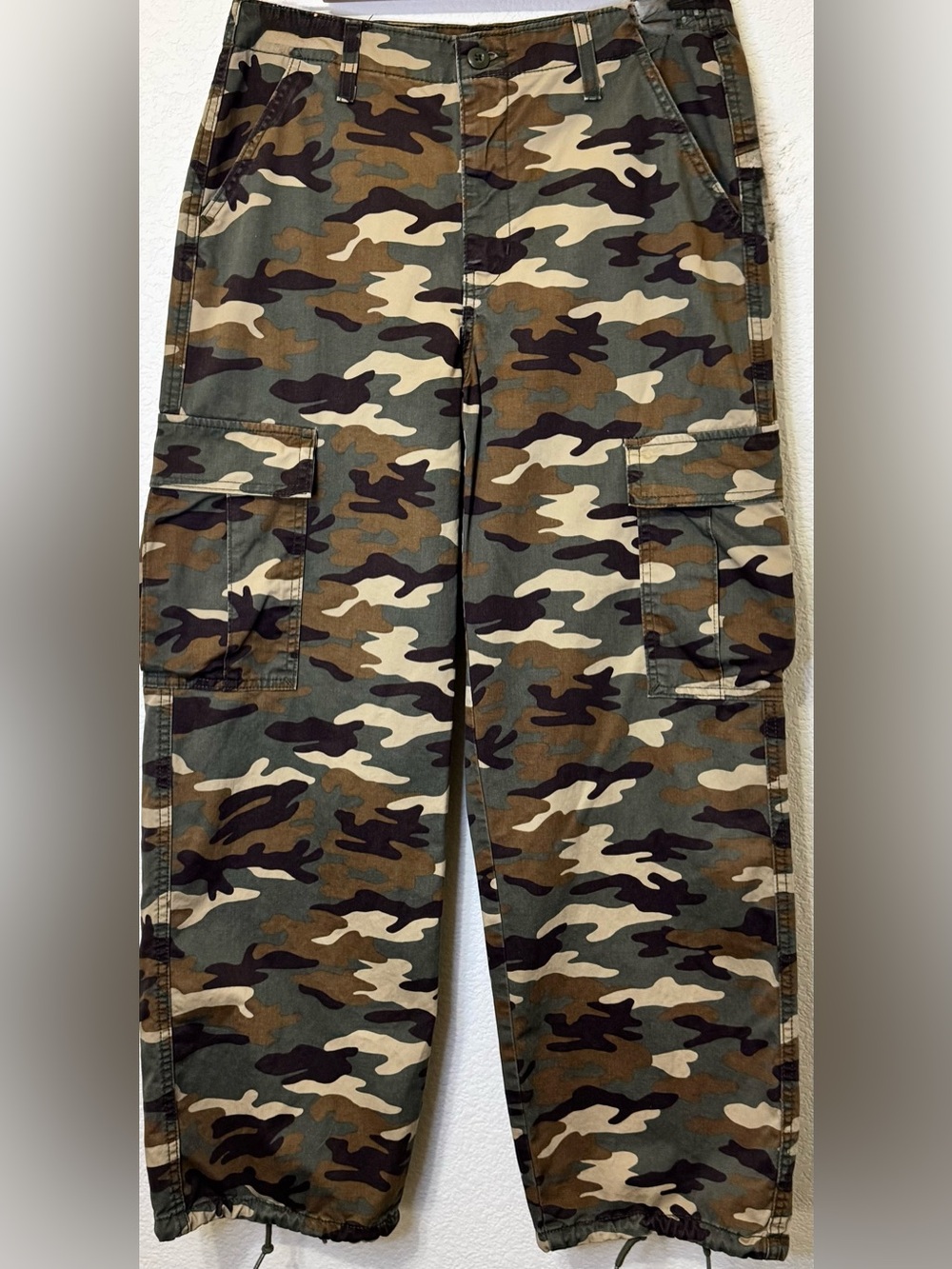 Levi’s 94 Baggy Camo Cargo Pants High Rise Size 29 Utility Baggy Fit